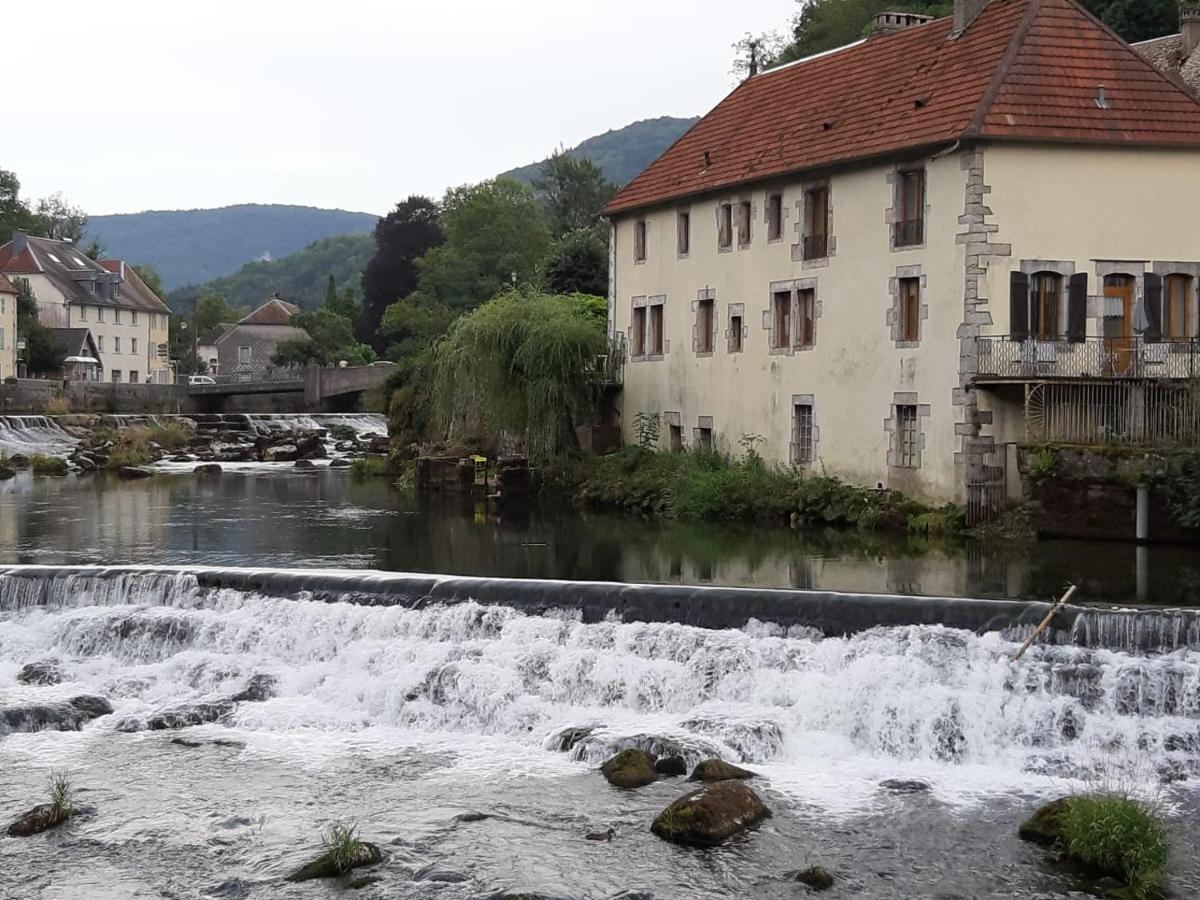 Au Fil De Lods Panzió Kültér fotó