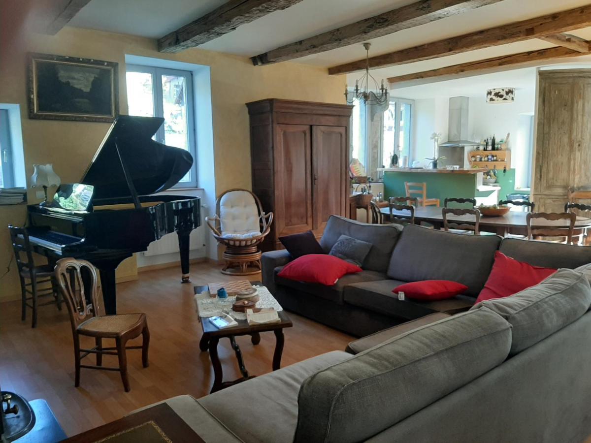 Au Fil De Lods Panzió Kültér fotó