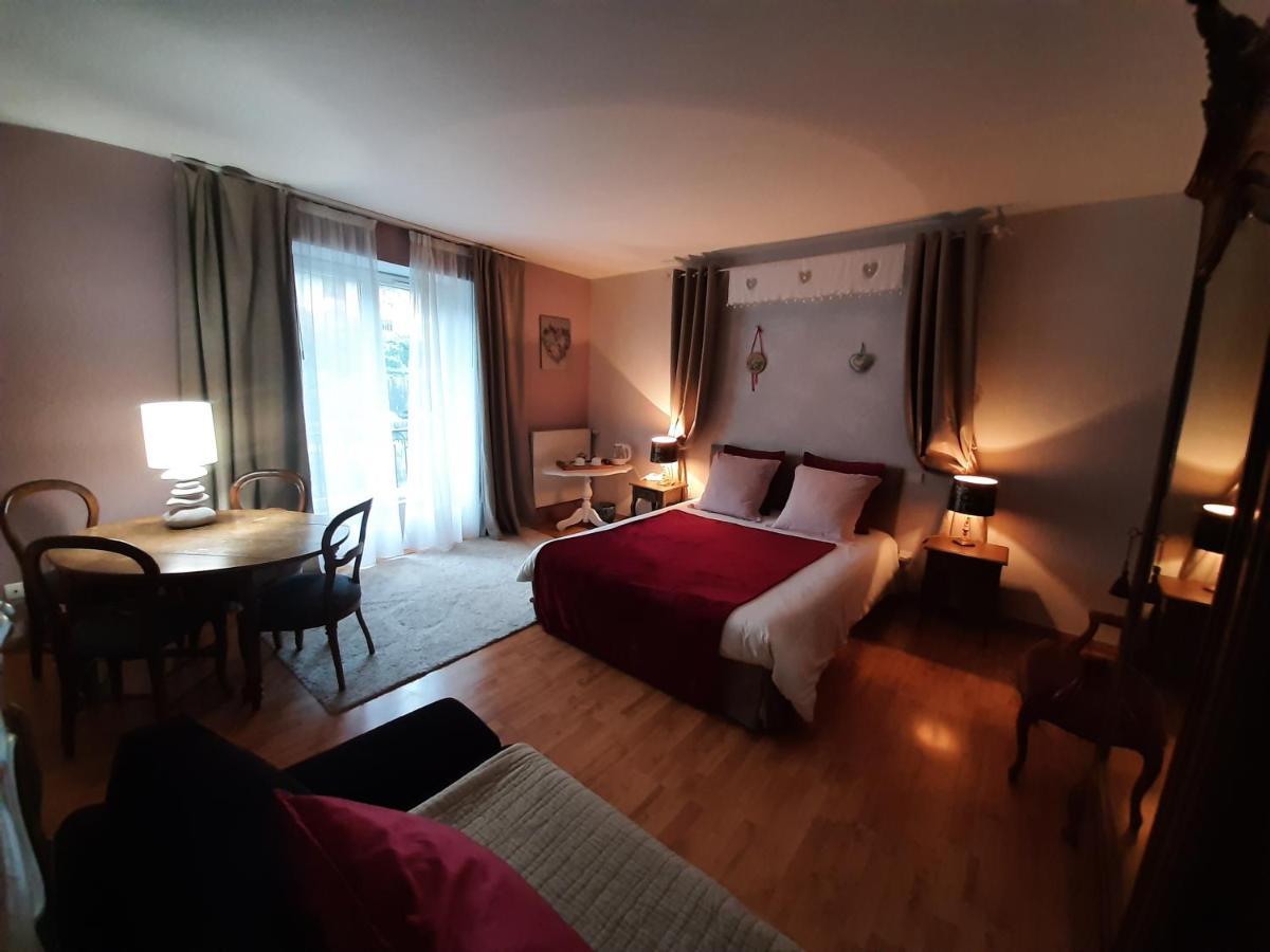 Au Fil De Lods Panzió Kültér fotó