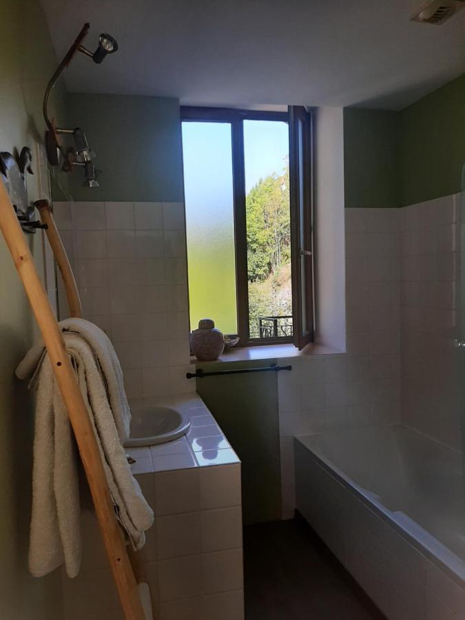 Au Fil De Lods Panzió Kültér fotó