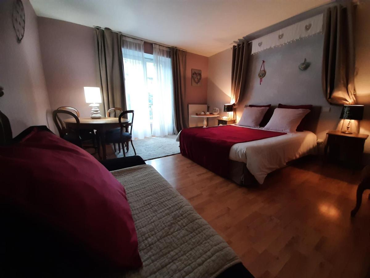 Au Fil De Lods Panzió Kültér fotó