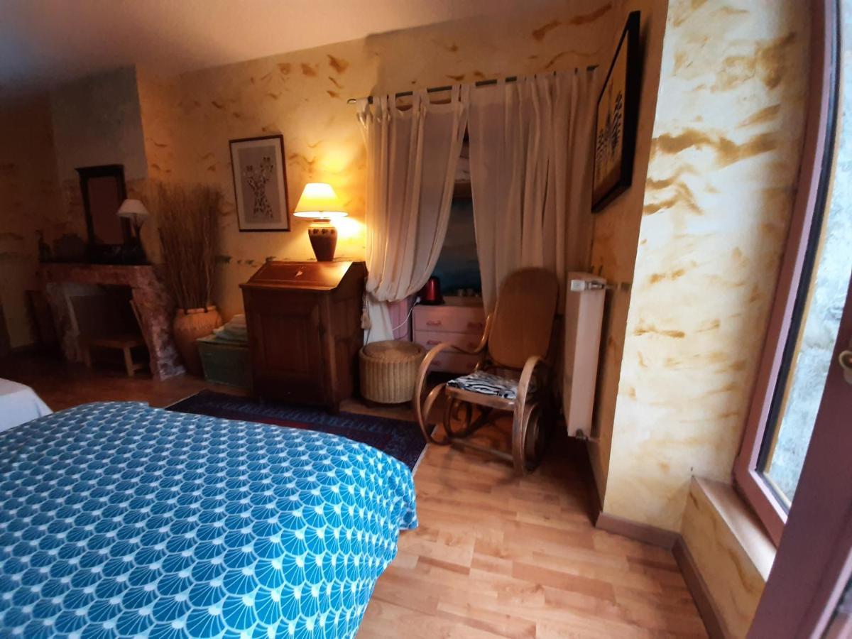 Au Fil De Lods Panzió Kültér fotó